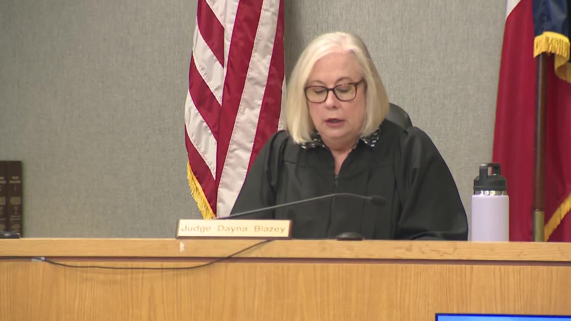 Austin police officer’s murder trial ends in hung jury, mistrial – KXAN ...