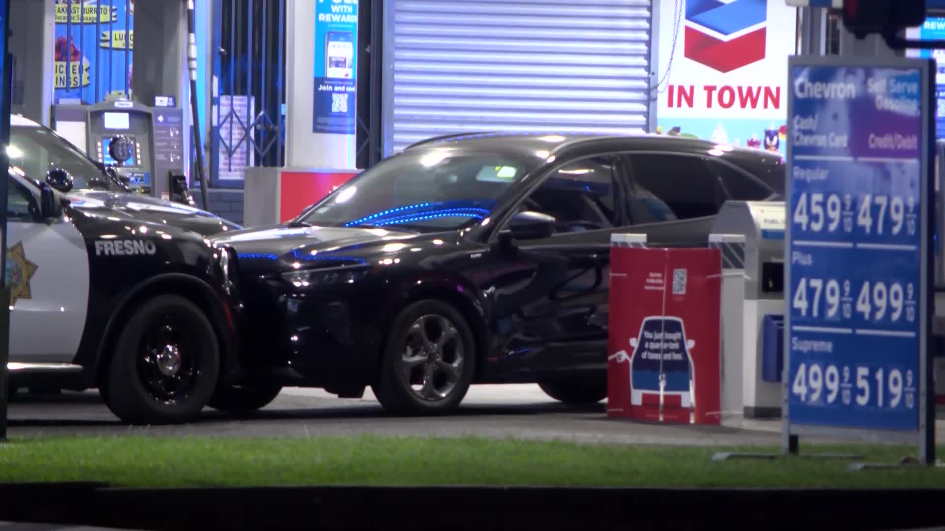 Police surround SUV in central Fresno – CBS47 and KSEE24 | News from ...