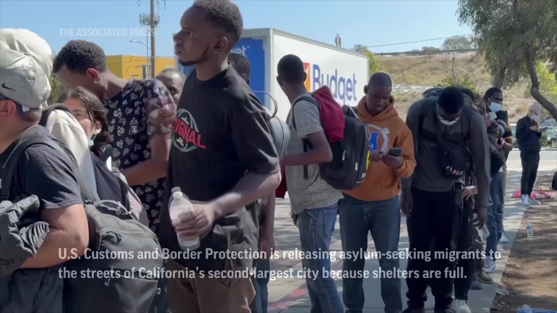 Full shelters cause migrant releases in San Diego – BorderReport
